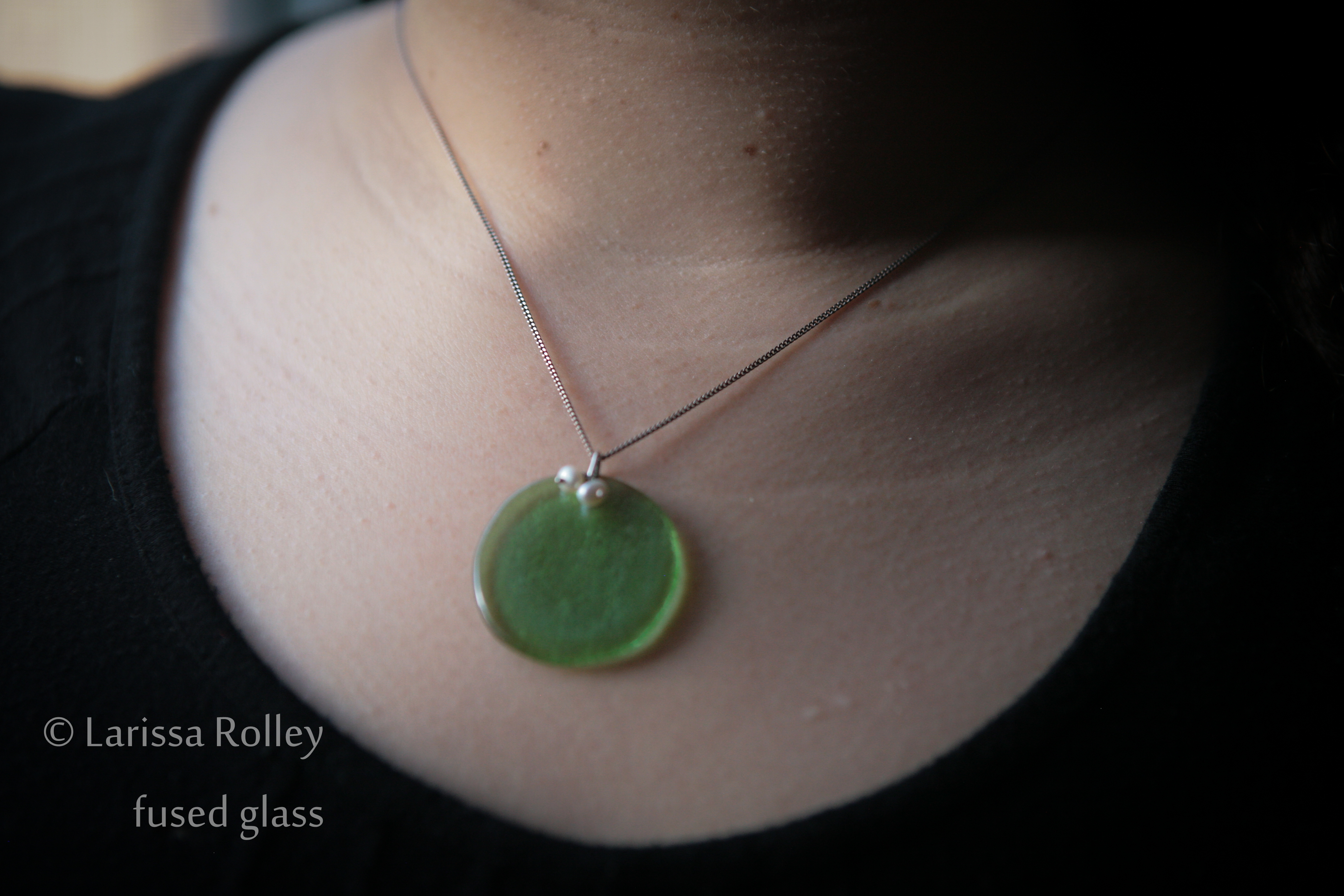 Green glass pendant